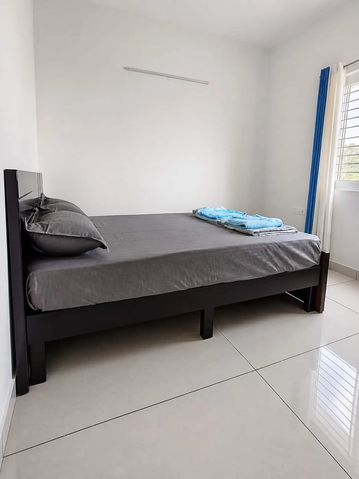 Interior & Living Room 23
