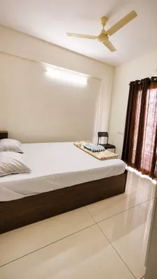 404 | Stylish 2BHK by Everloft with Balcony