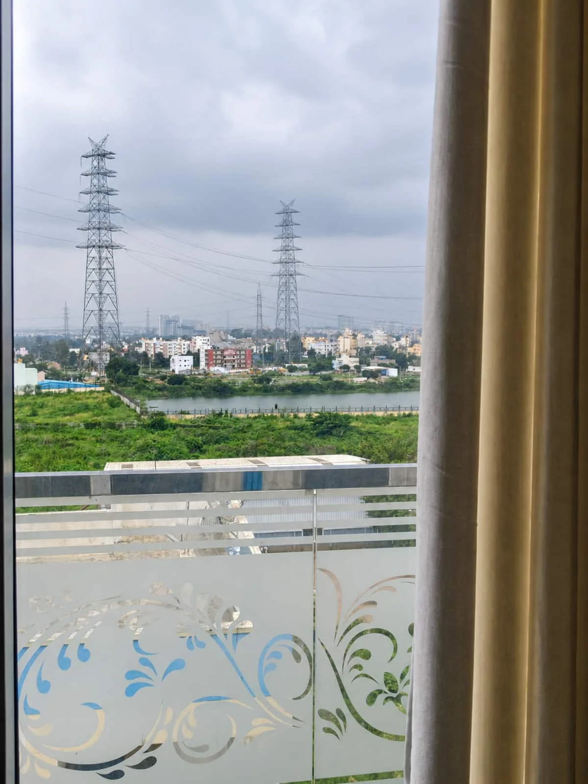Balcony image 5