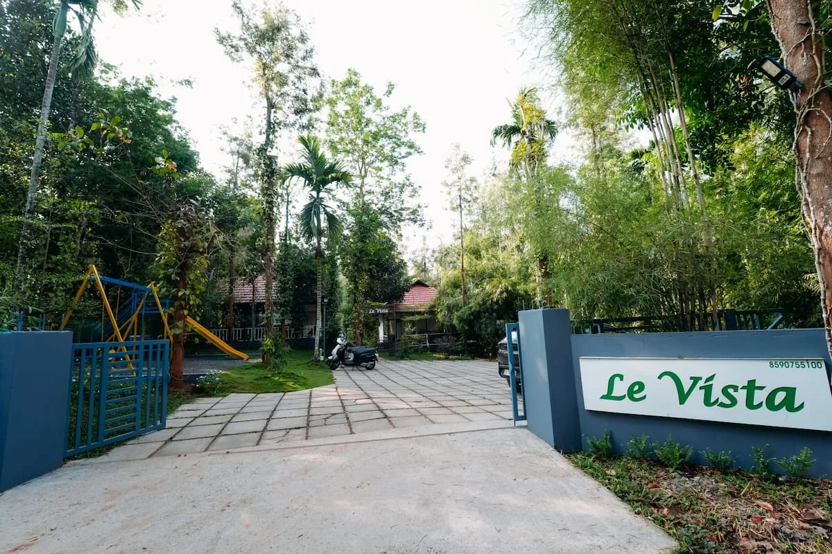Exterior image 15