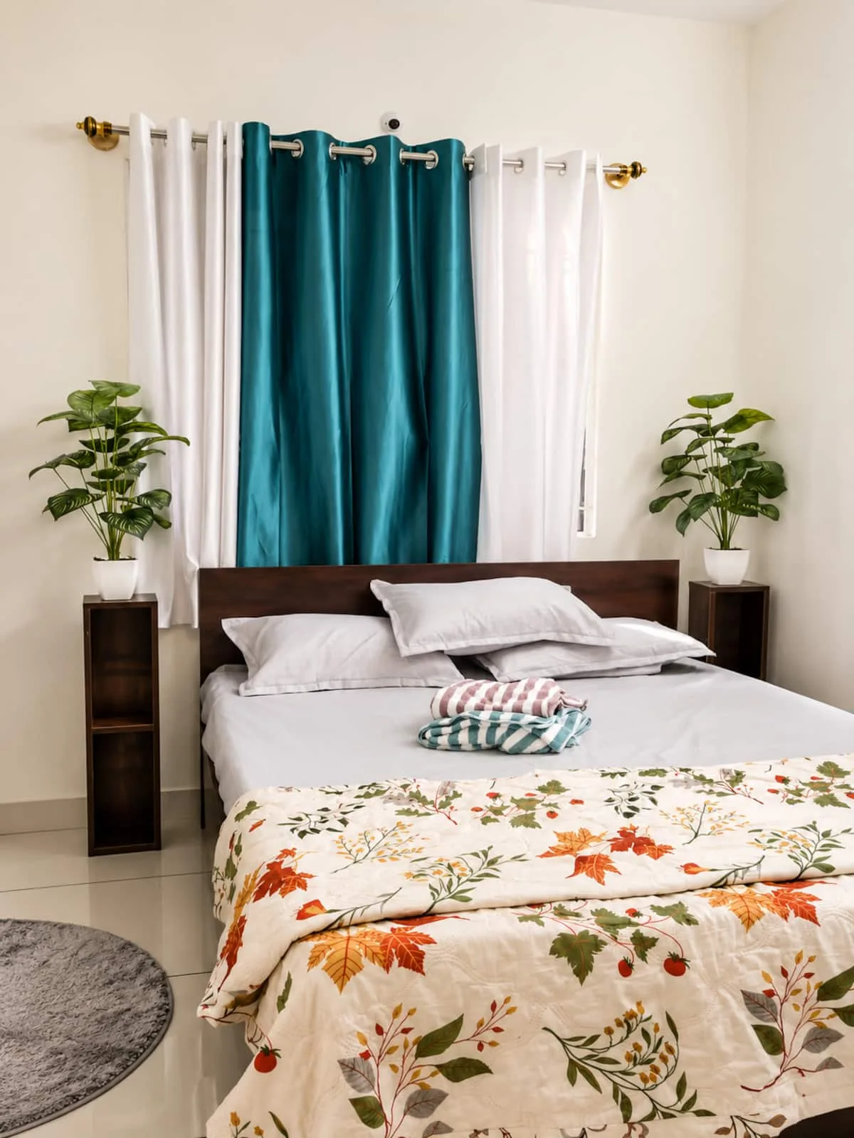 Modern bedroom with autumnal accents