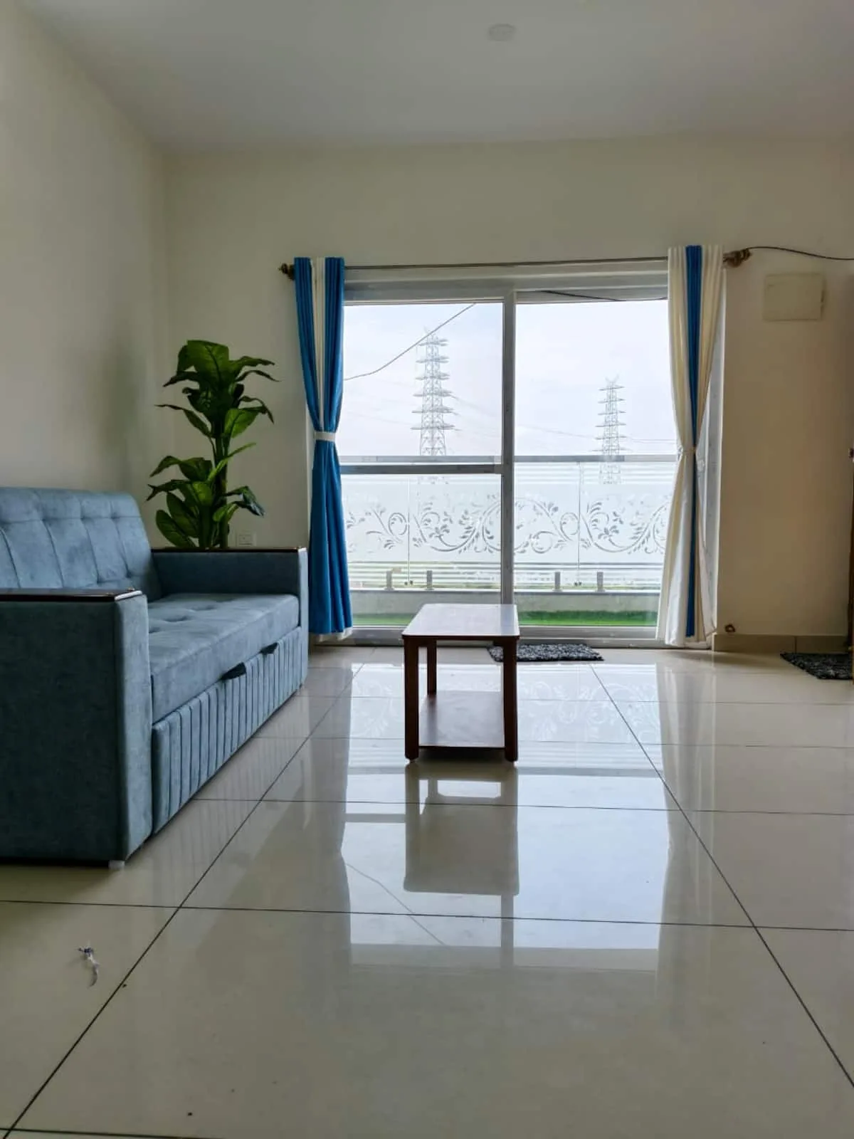 Living room image 2