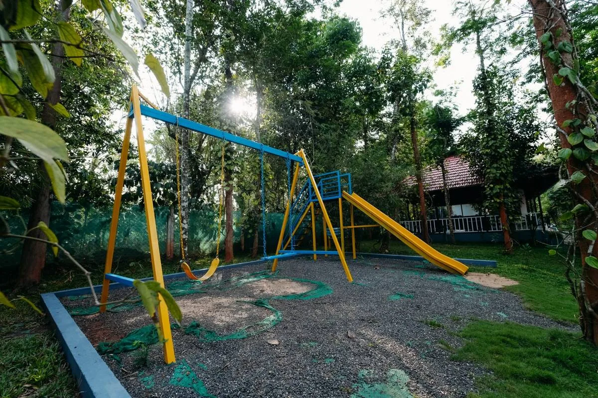 Exterior image 11