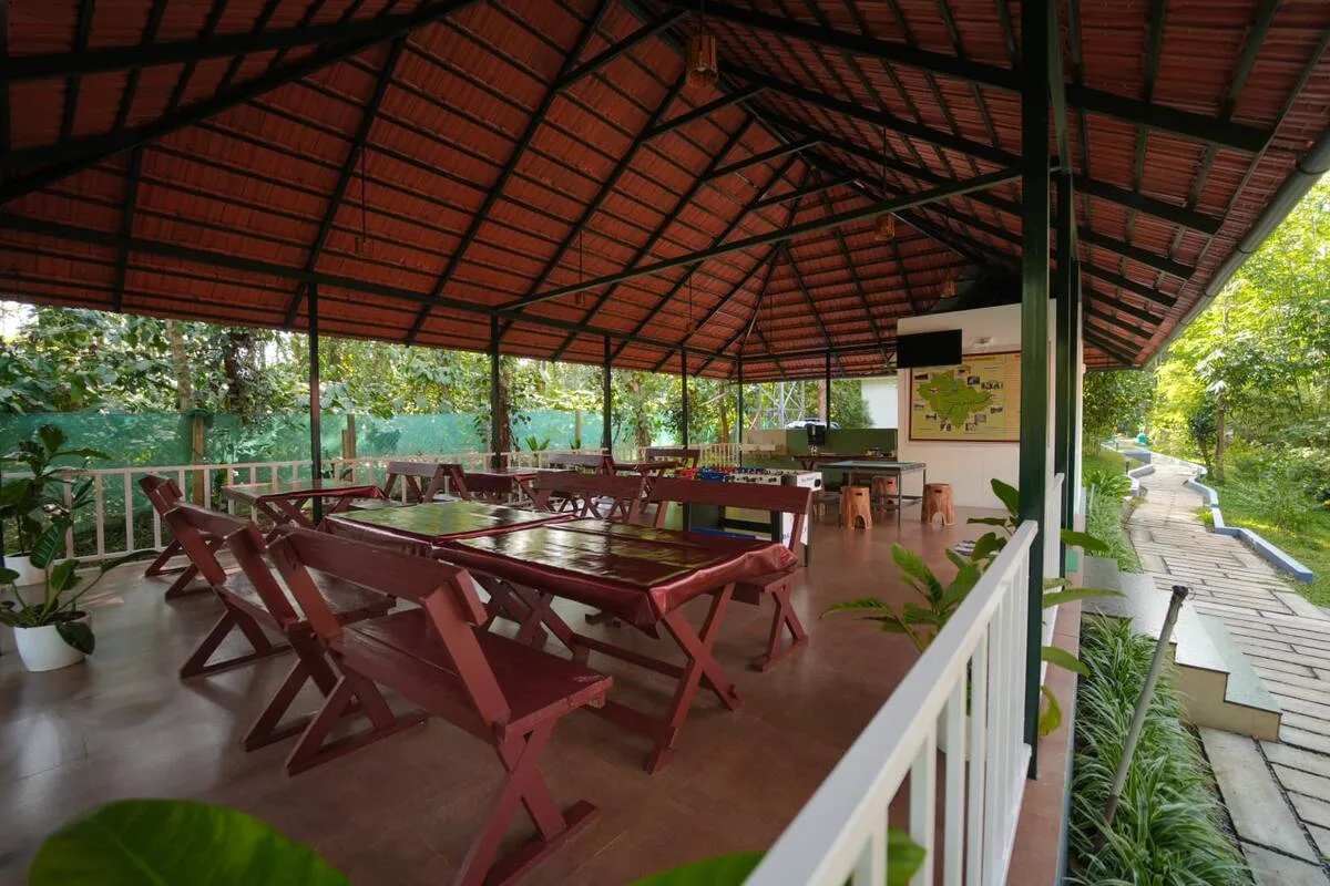 Exterior image 13