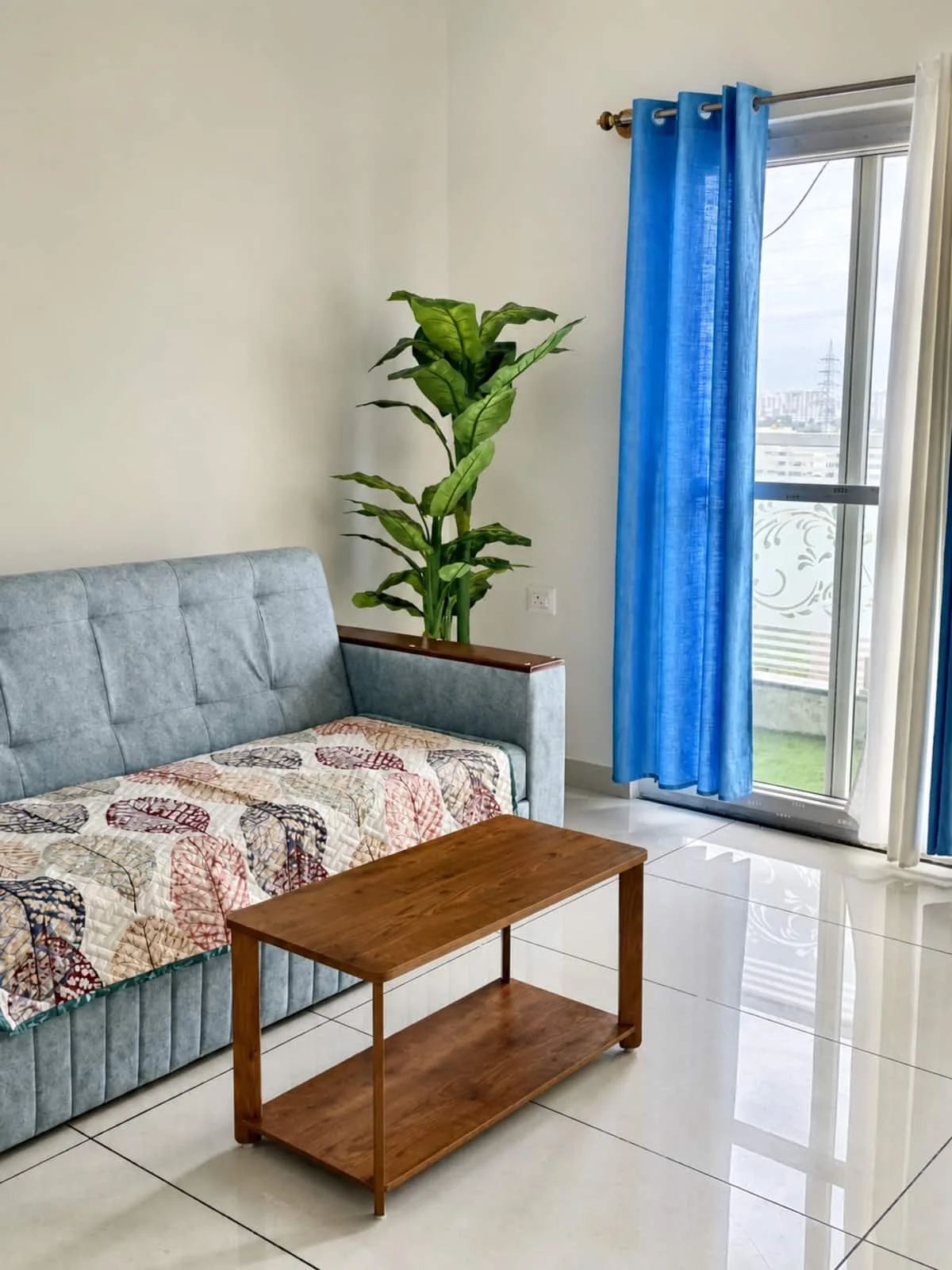 Living room image 8
